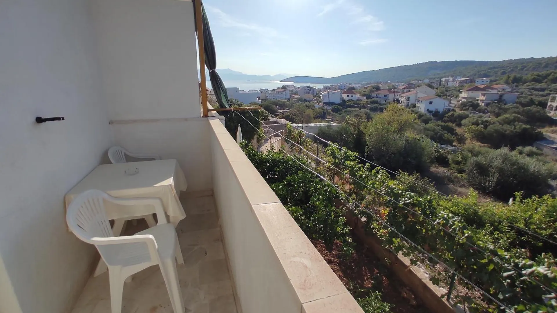 Apartments With A Parking Space Slatine, Ciovo - 12811 0*, Slatine Croatia