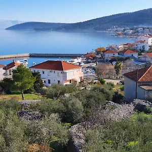 Apartmán Jelica, Slatine